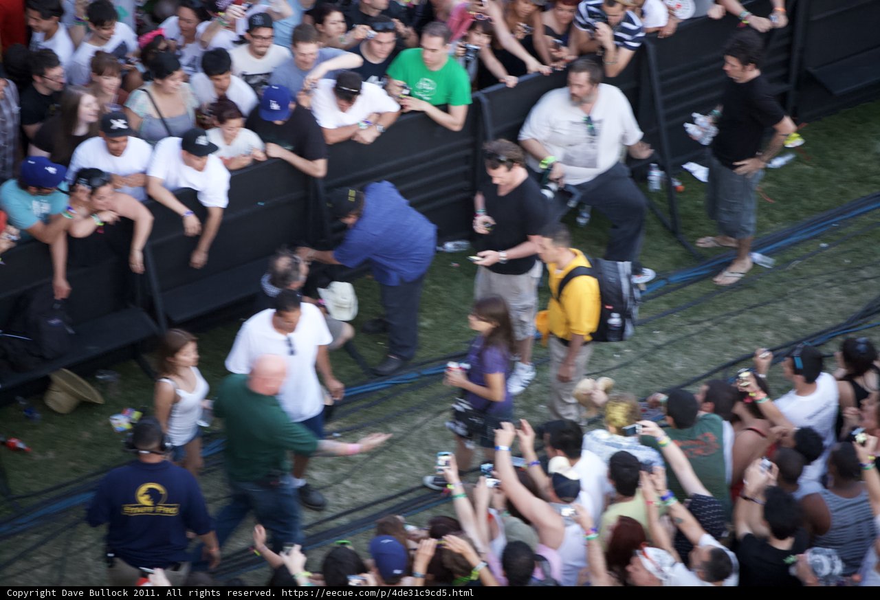 Coachella 2011's Massive Sunday Crowd
