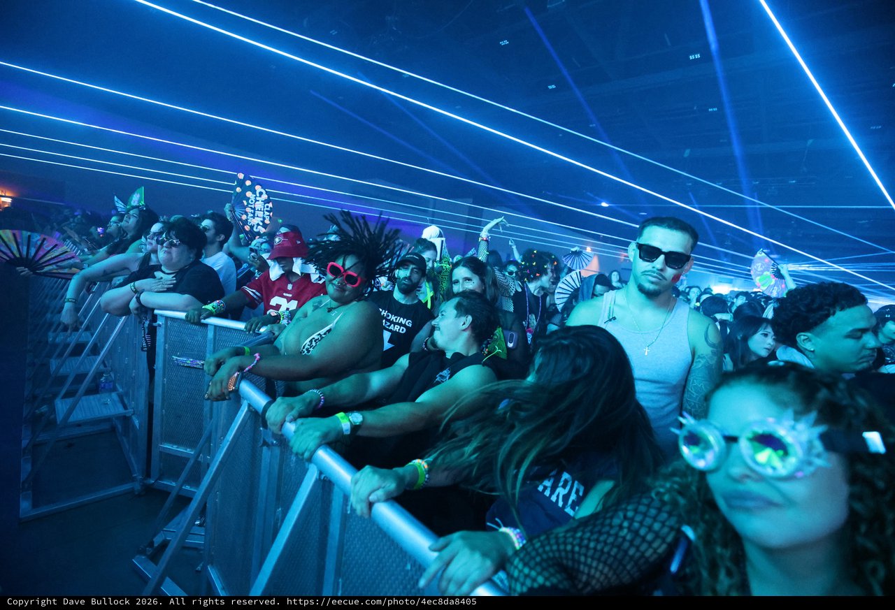 Electrifying Crowd Surges at Wobbleland 2026 Festival