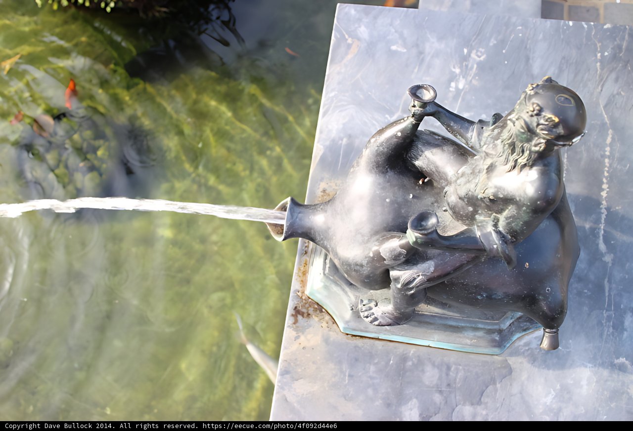 The Majestic Fountain Statue