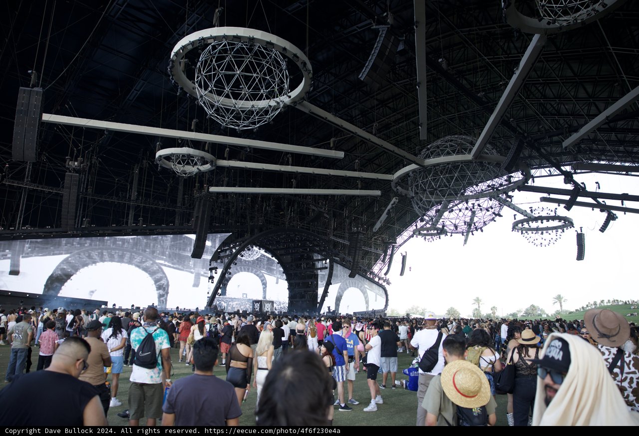 Vibrance and Beats: Coachella 2024 Weekend Two