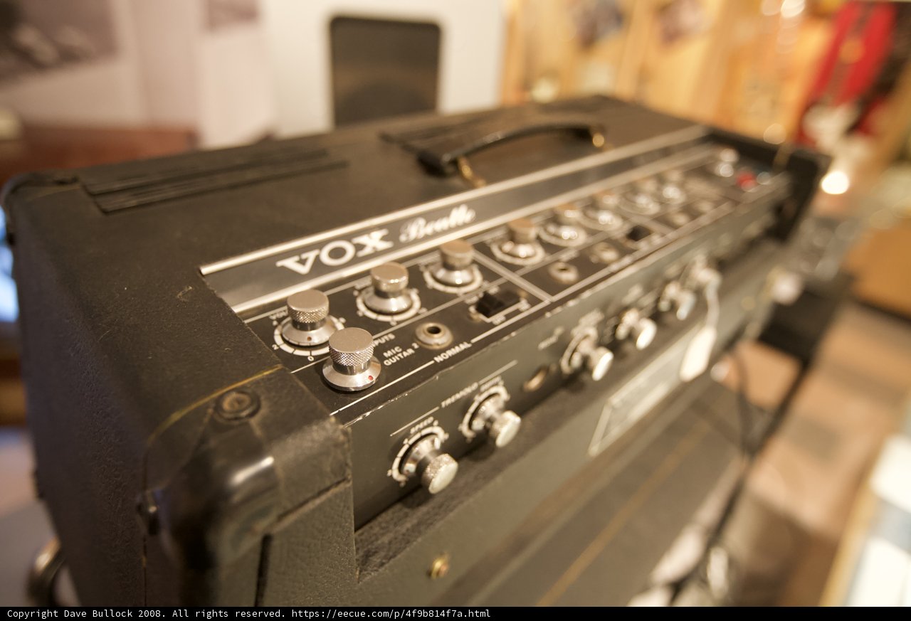 Vintage Guitar Amplifier Captivates Music Lovers