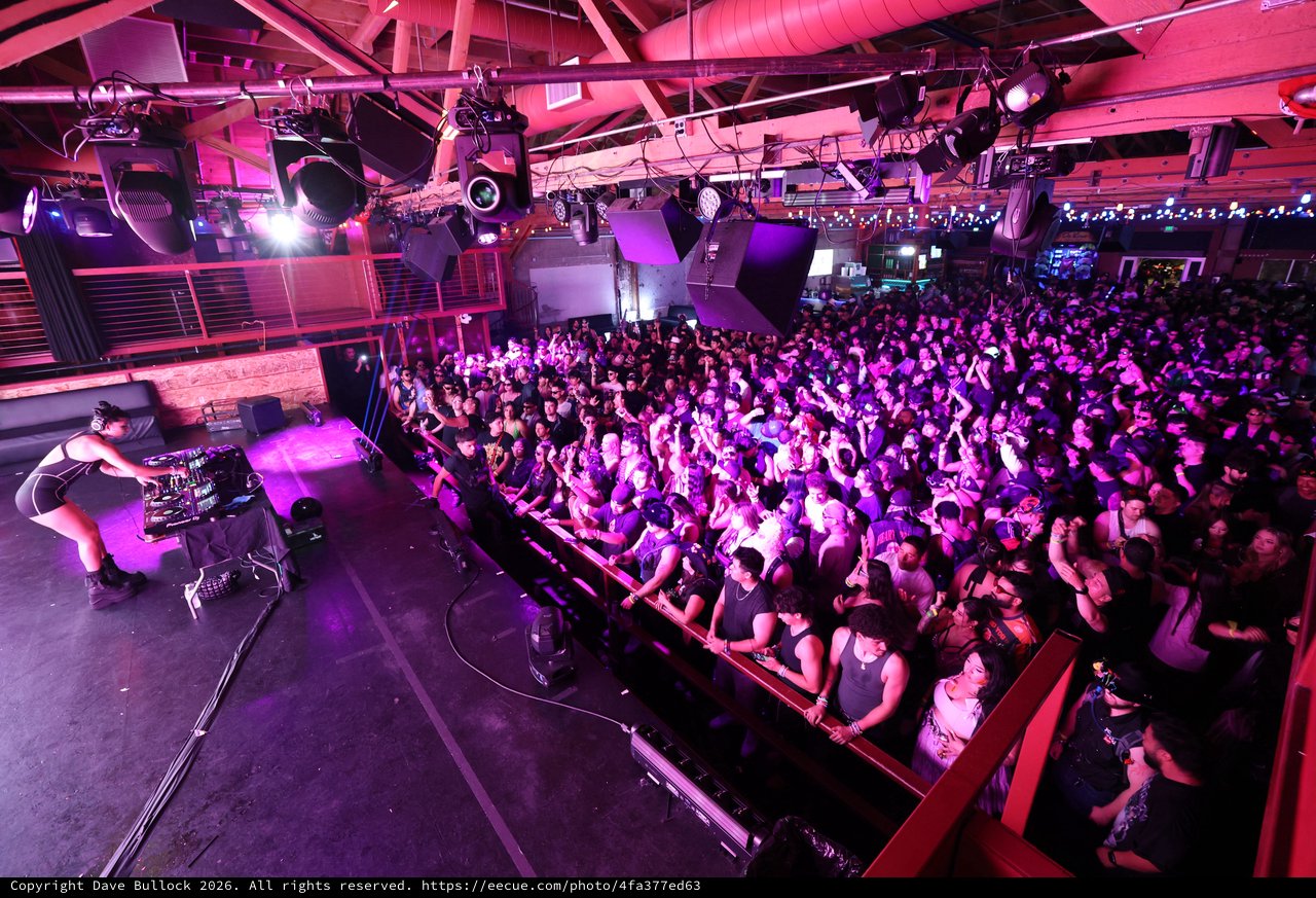 DJ Ignites Packed Crowd at Wobbleland 2026