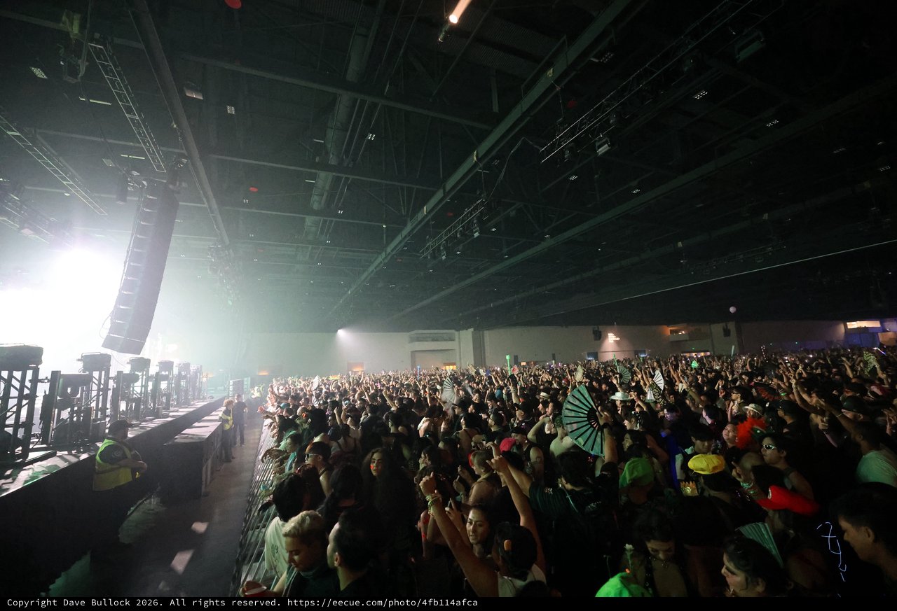 Massive EDM Crowd Surges at Wobbleland 2026