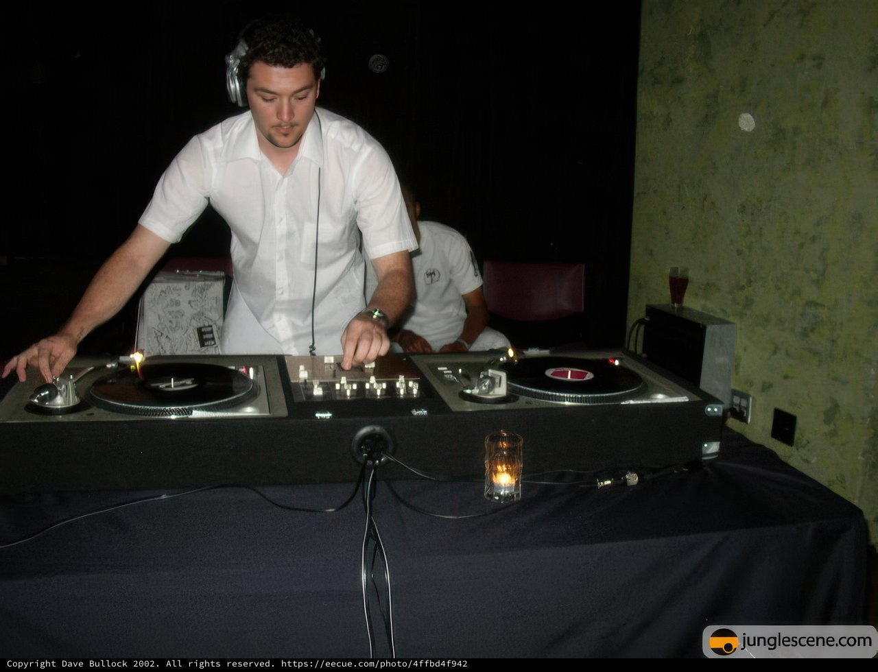 DJ set in action