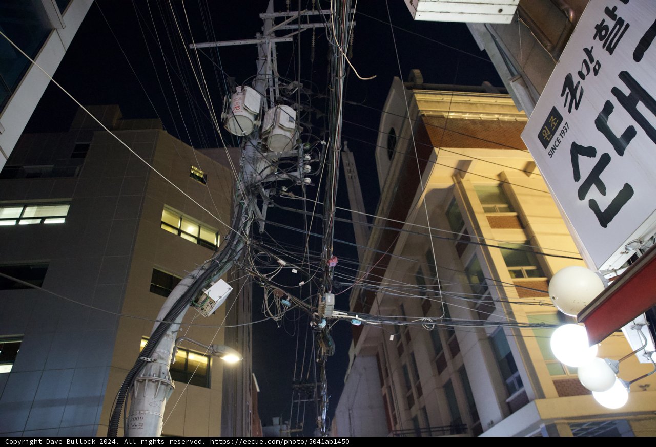 Urbanly Wired: The Power Lines of Korea