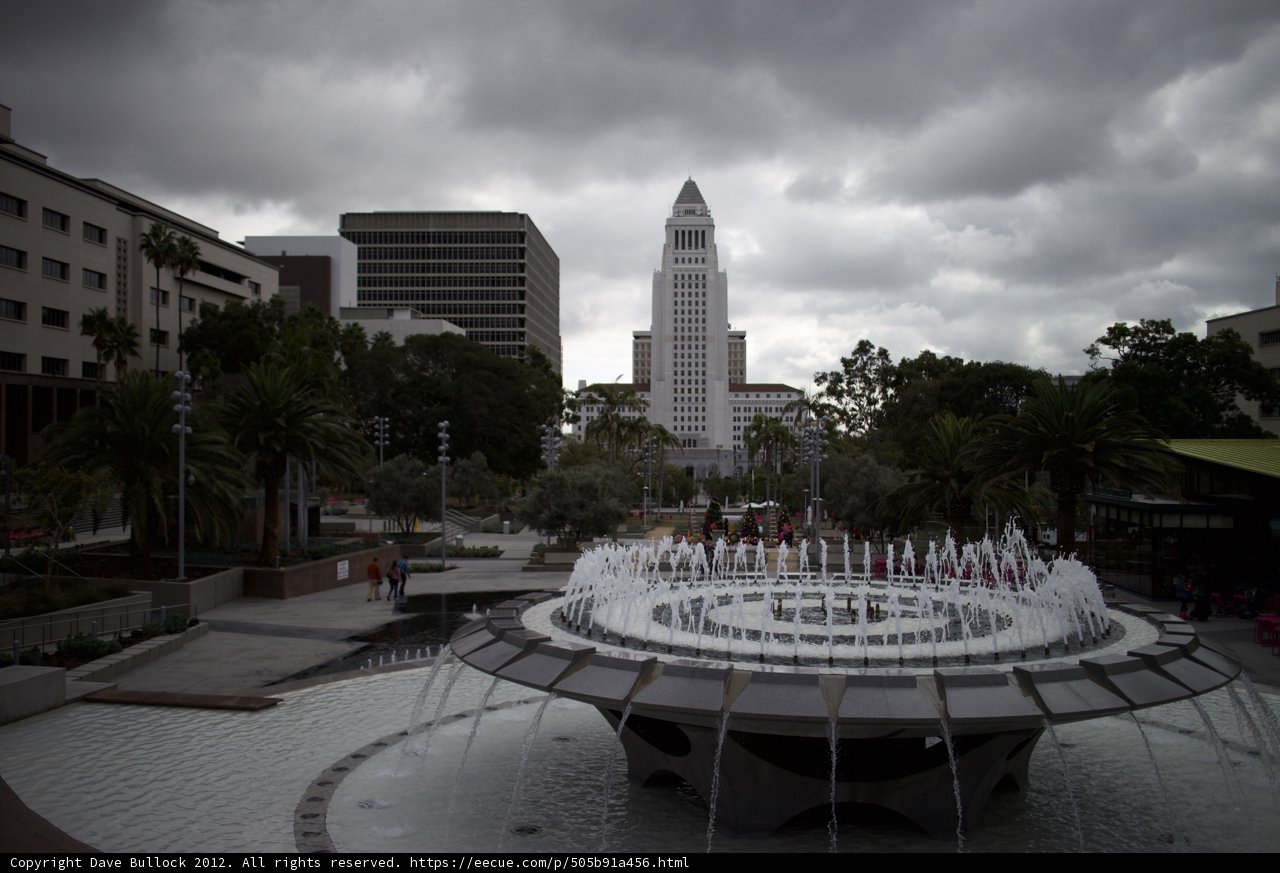 The Grand Fountain of the Urban Metropolis