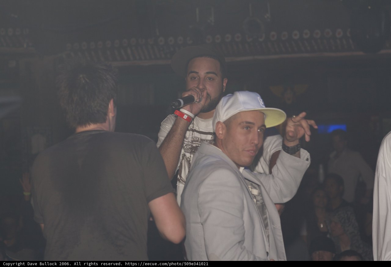 Urban Entertainer Rocks the Night Club
