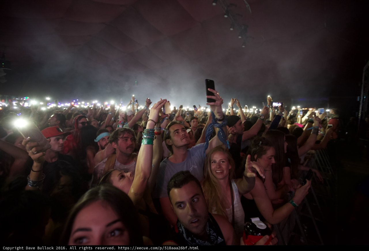 Phone-lit Fun at Coachella 2016