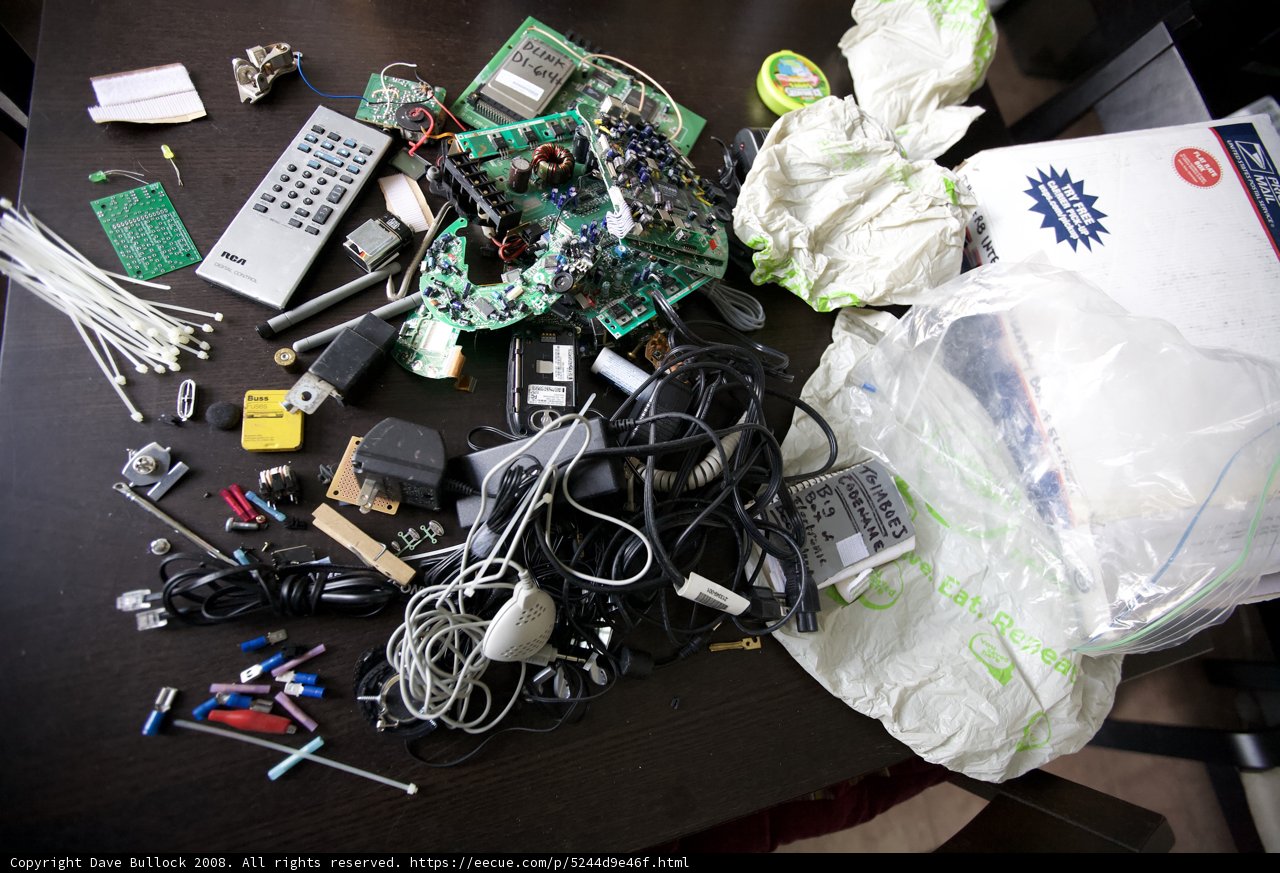 Plata Morton's Electronic Junk Box