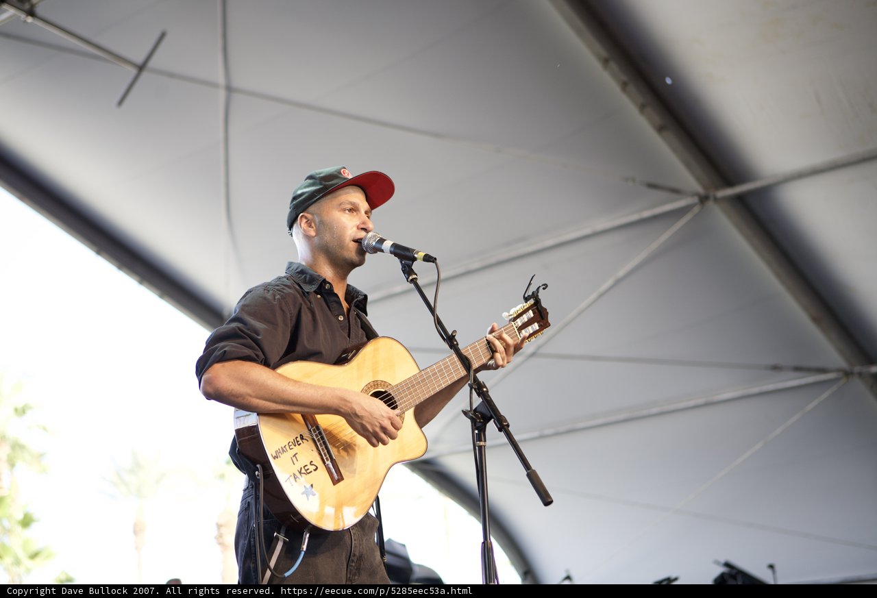 Tom Morello rocks Coachella with energetic performance