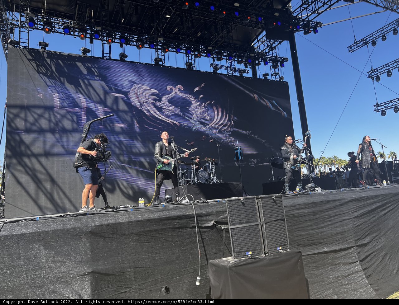 Stage Strumming