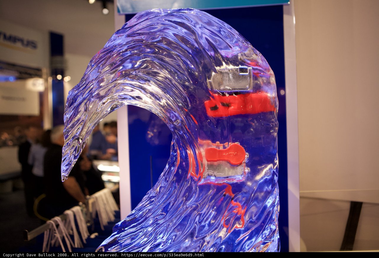 Philips Unveils Modern Art Installation at 2015 International CES