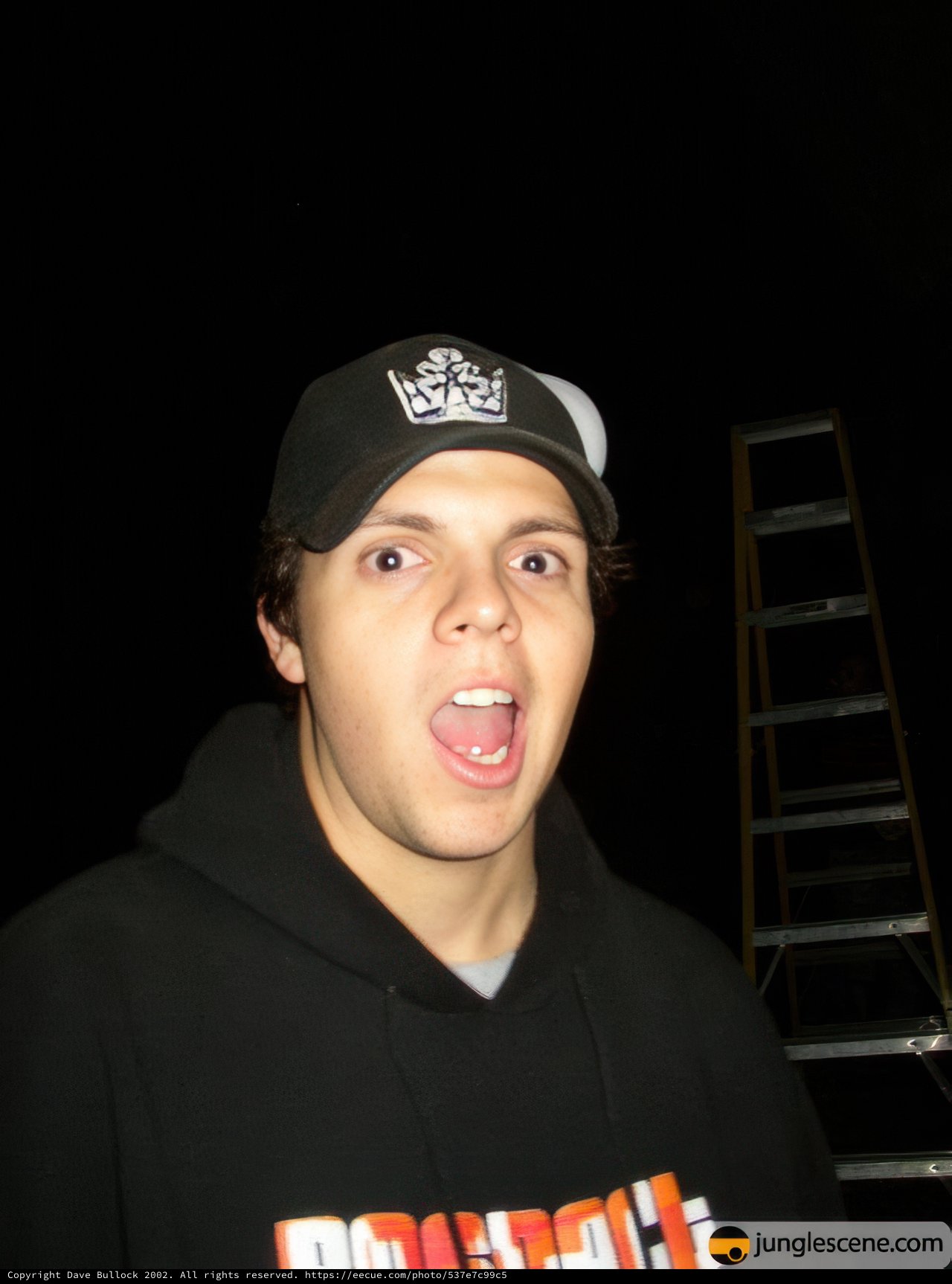 Summer Style: Baseball Cap and Hoodie