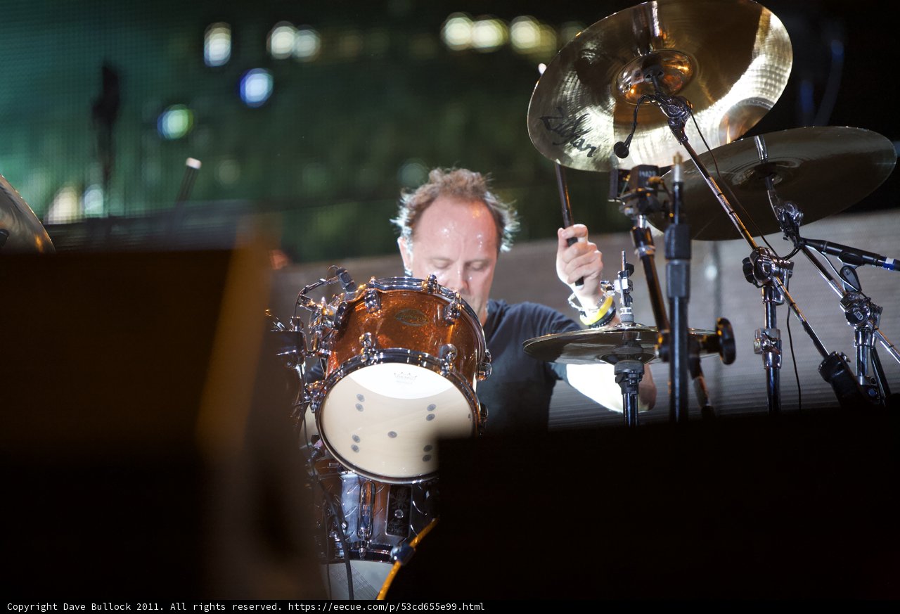 Lars Ulrich Rocks the Stage!