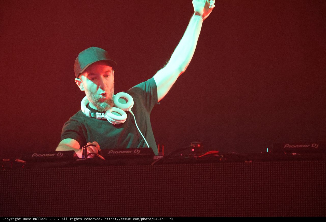 DJ Commands the Stage at Wobbleland Festival 2026
