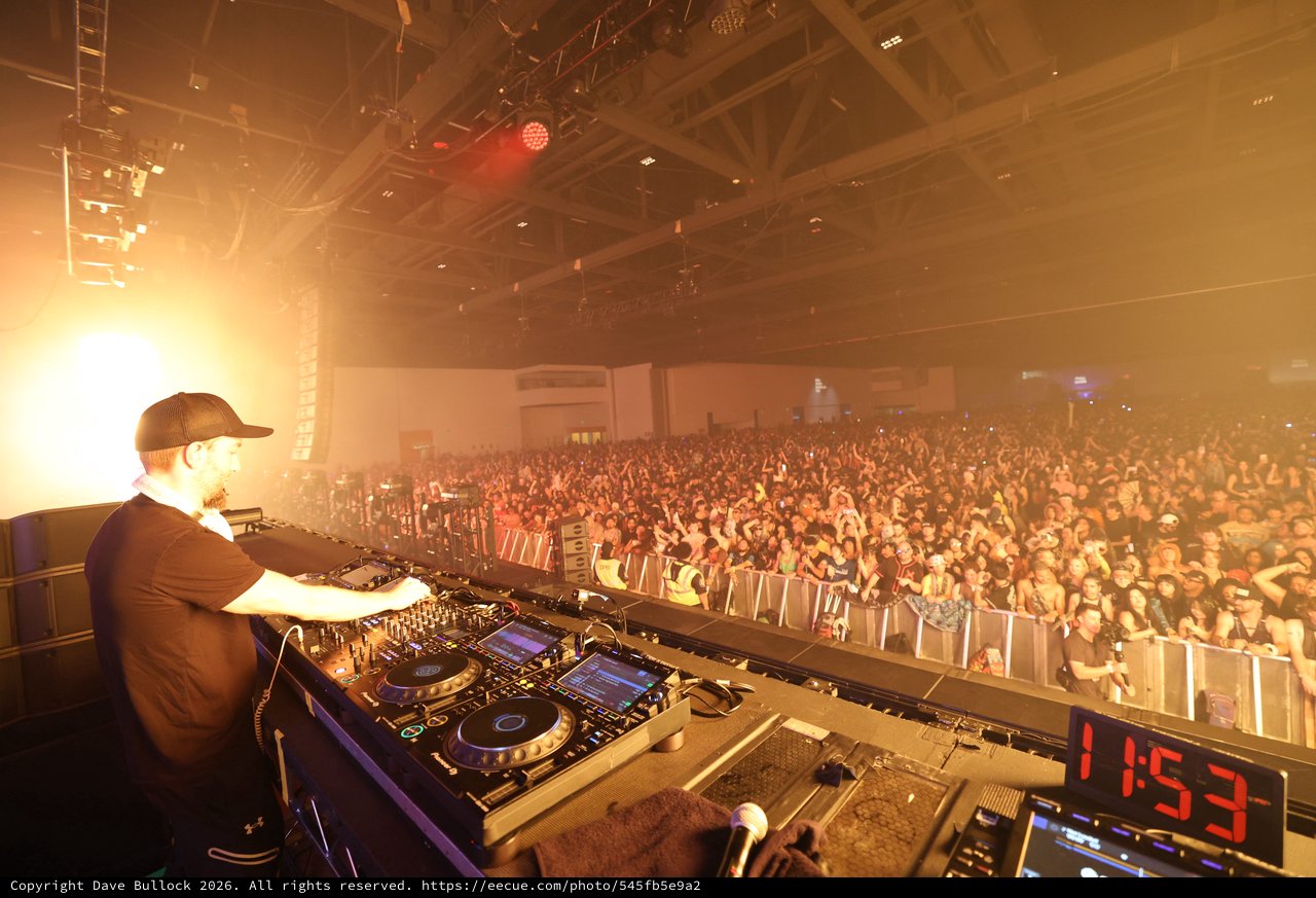 DJ Commands Massive Crowd at Wobbleland 2026