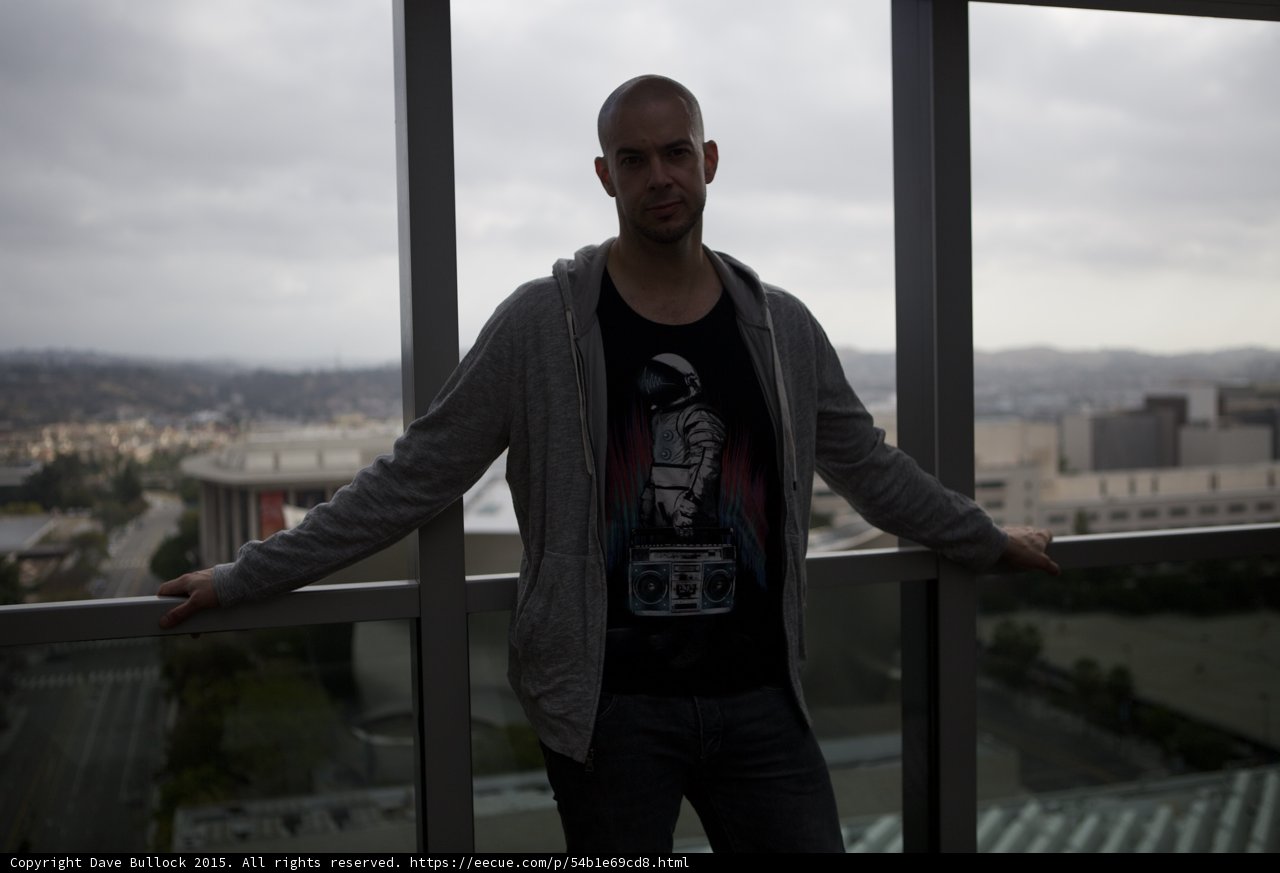 Hoodie Arms Spread