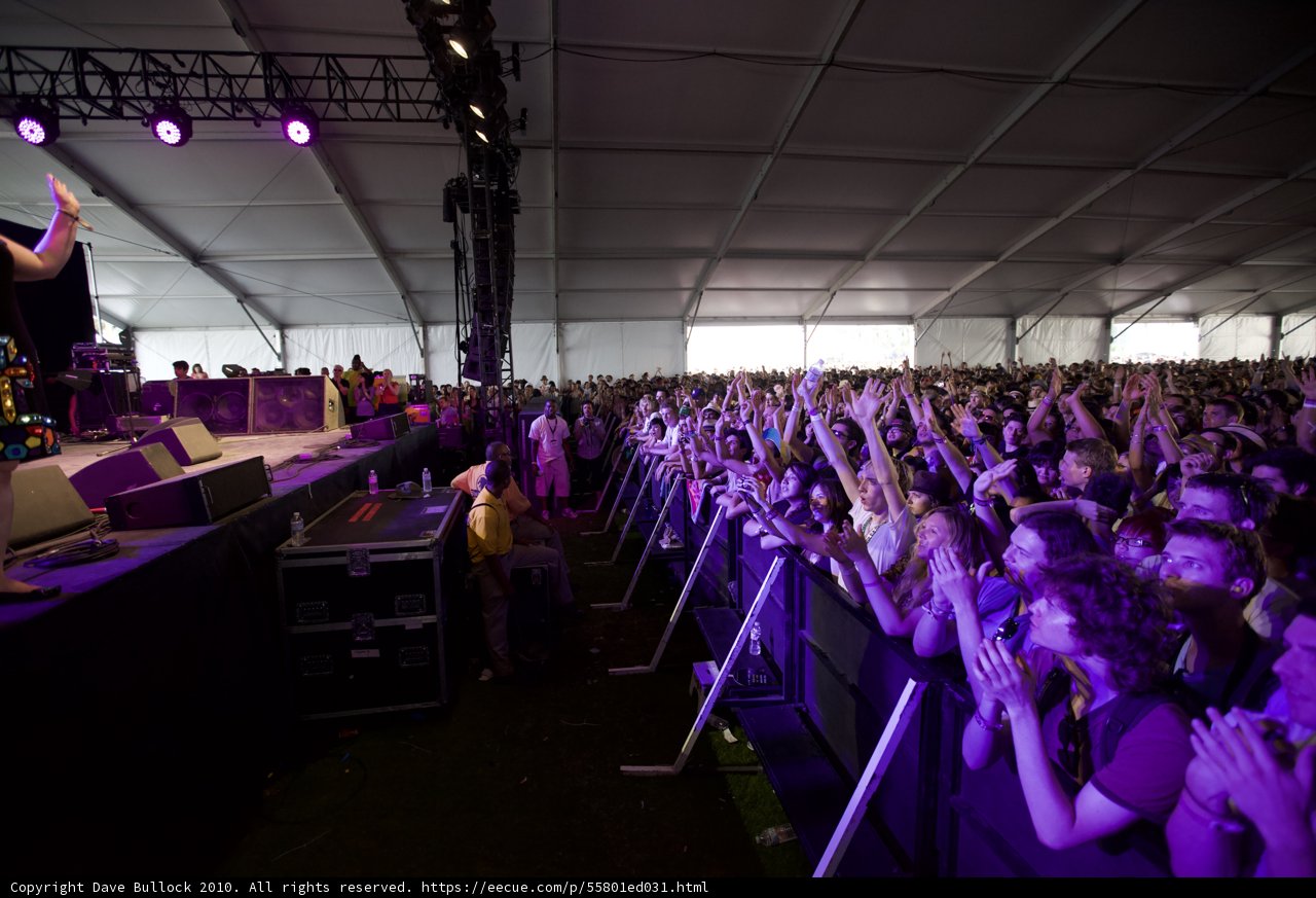 Saturday Night Crowd at Coachella Concert Featuring Rilès