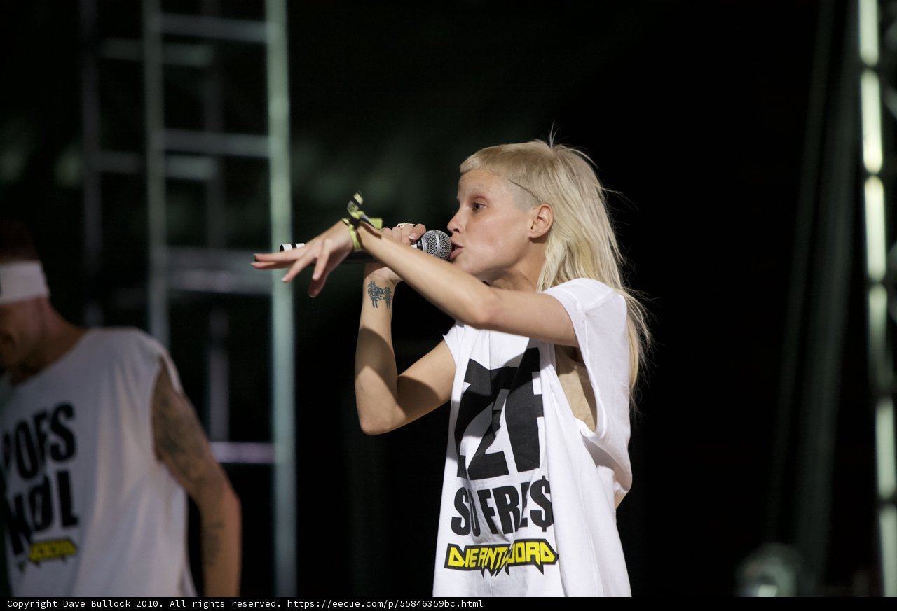 Yolandi Visser Rocks the Mic at Coachella