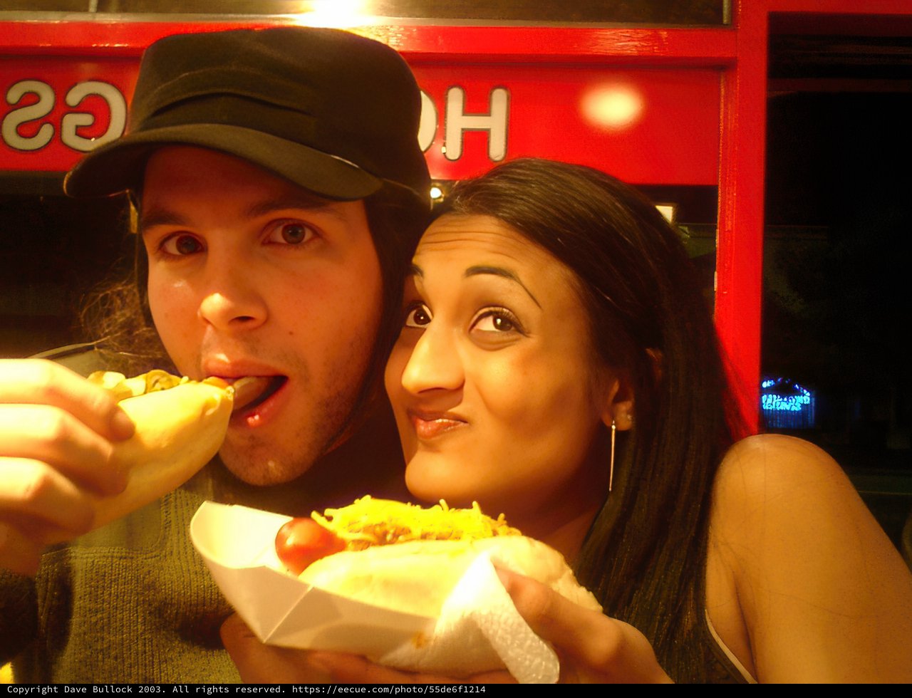 Hot Dog Lovebirds
