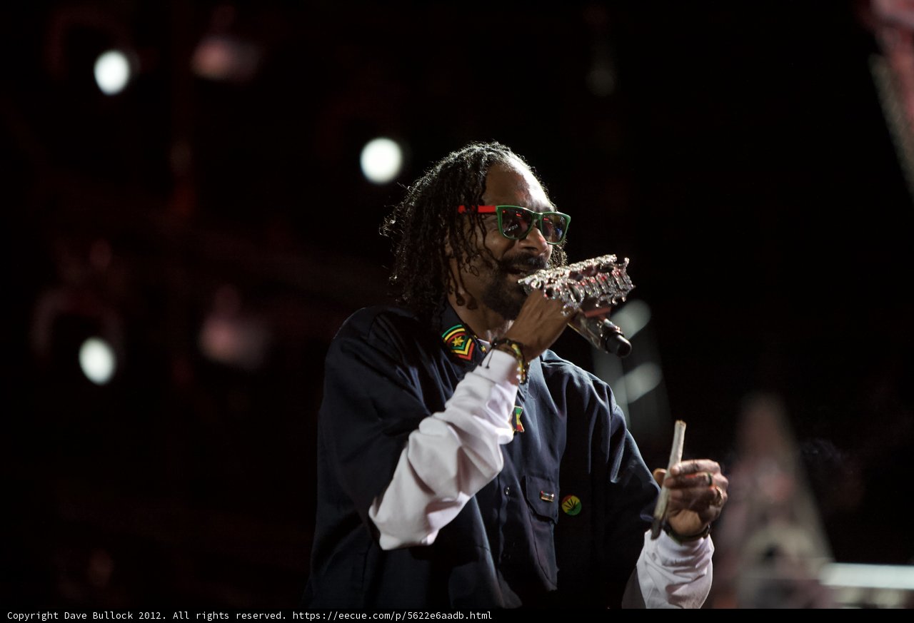 Snoop Dogg Rocks Coachella 2012