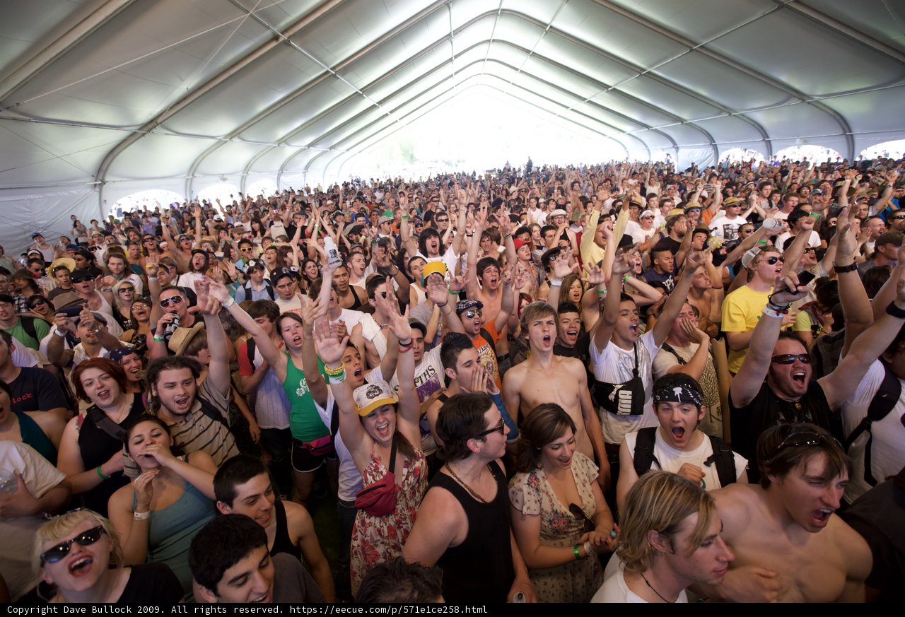 Epic Crowd at Coachella 2009