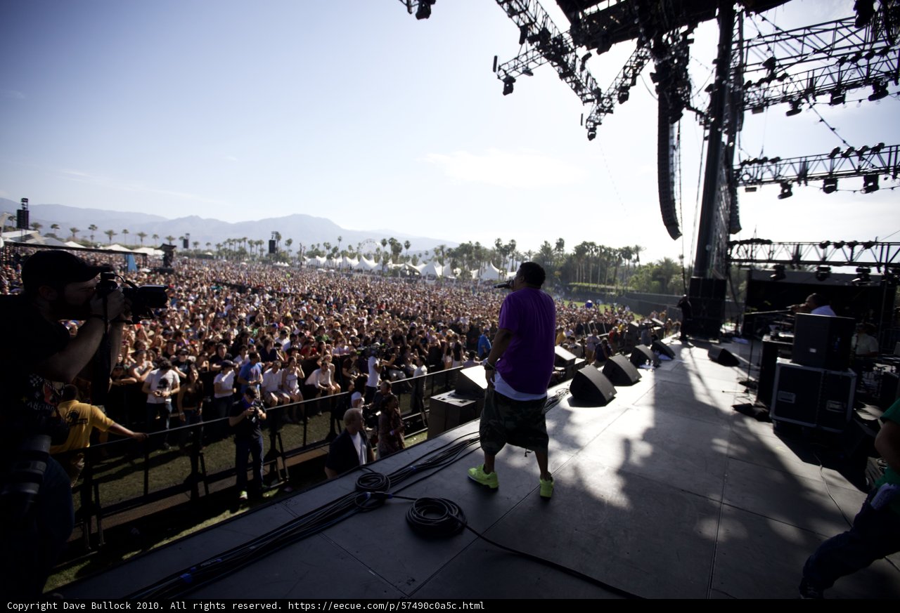 Coachella Sunday Concert Crowd