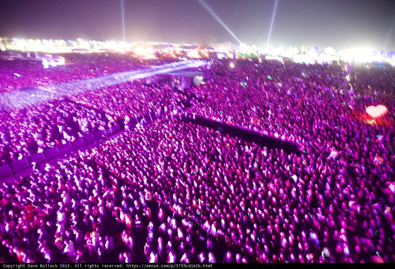Coachella Concert Exudes Energized Audience and Illuminating Lighting