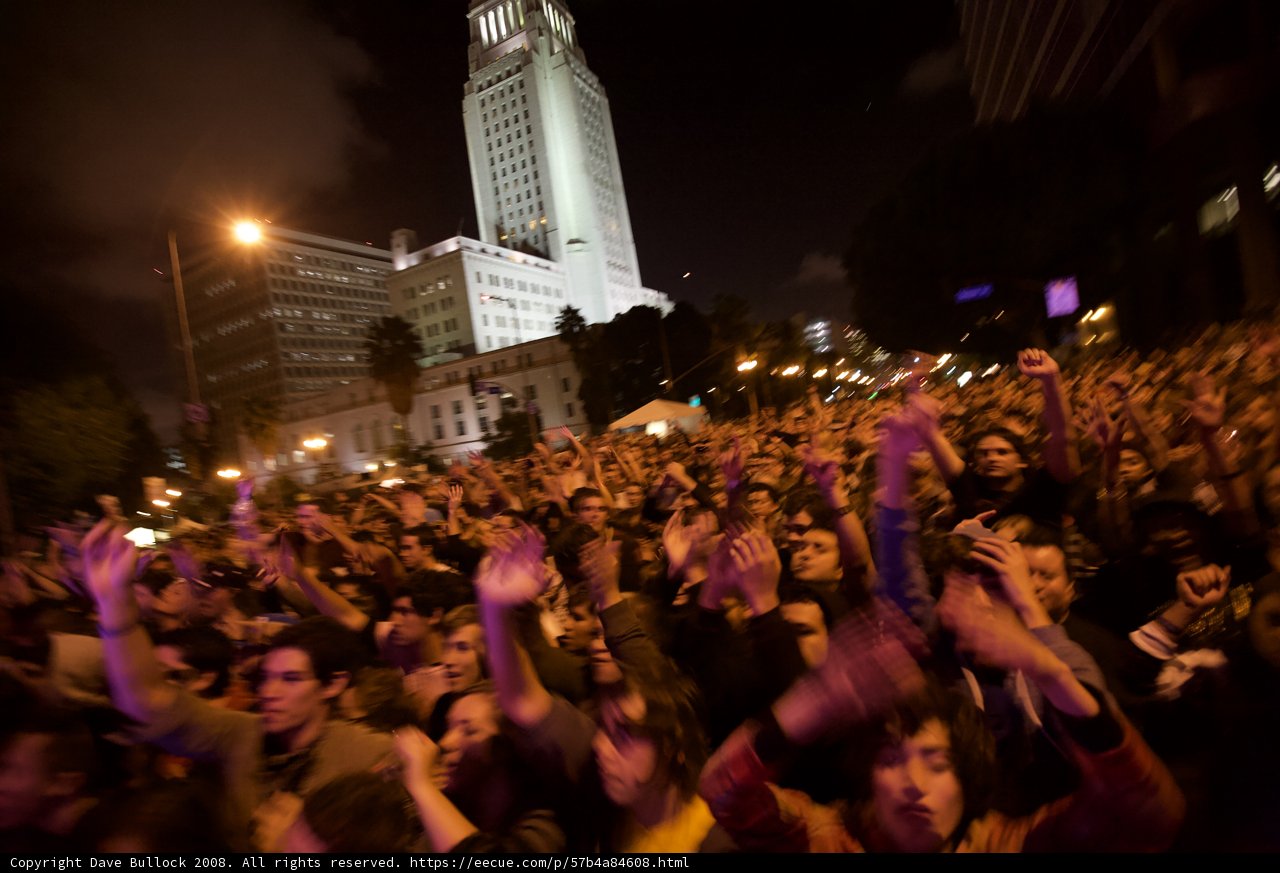 Metropolis Night Life