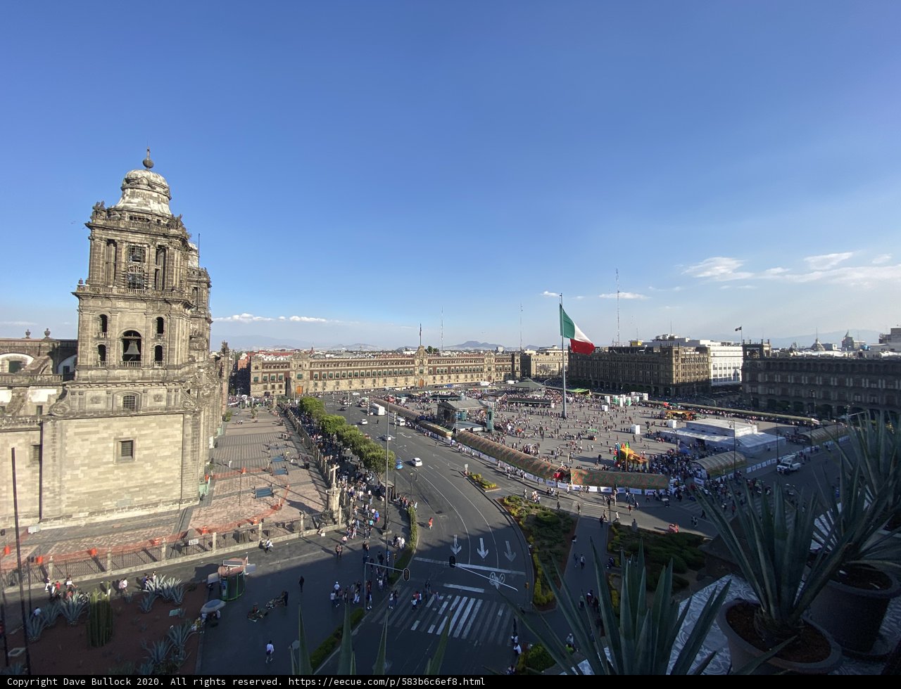 Bustling Plaza de la Libertad in Mexico City