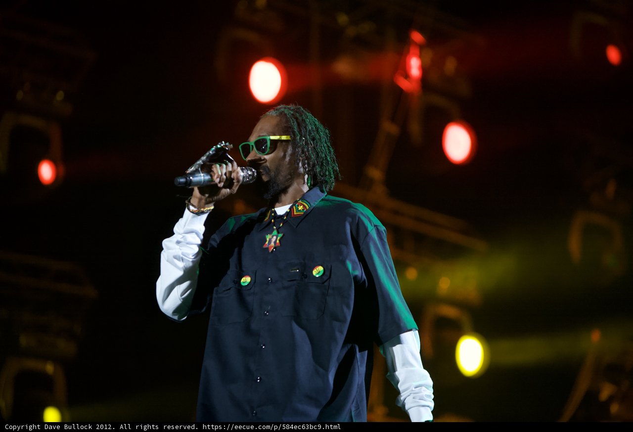 Snoop Dogg Shines Under Coachella Spotlight