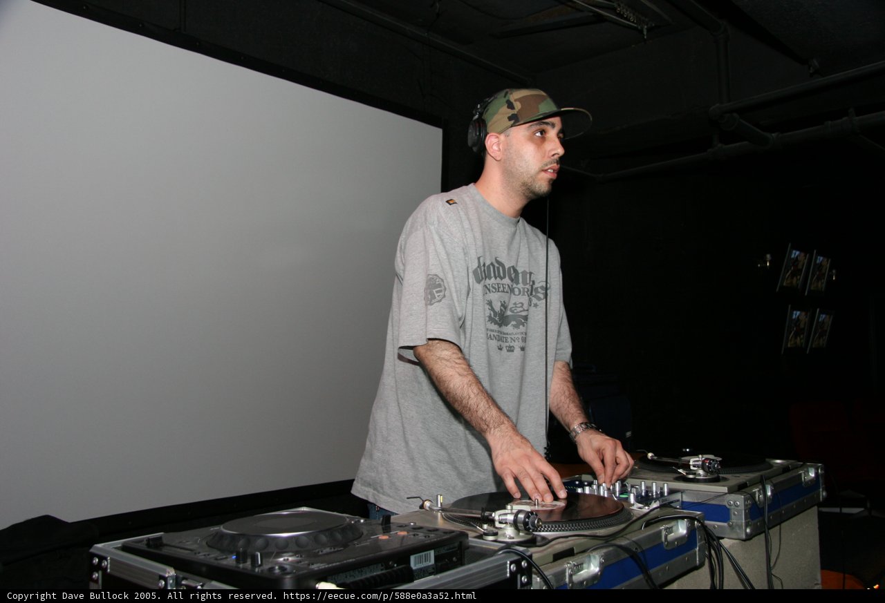 DJ Eric S. in Grey Shirt