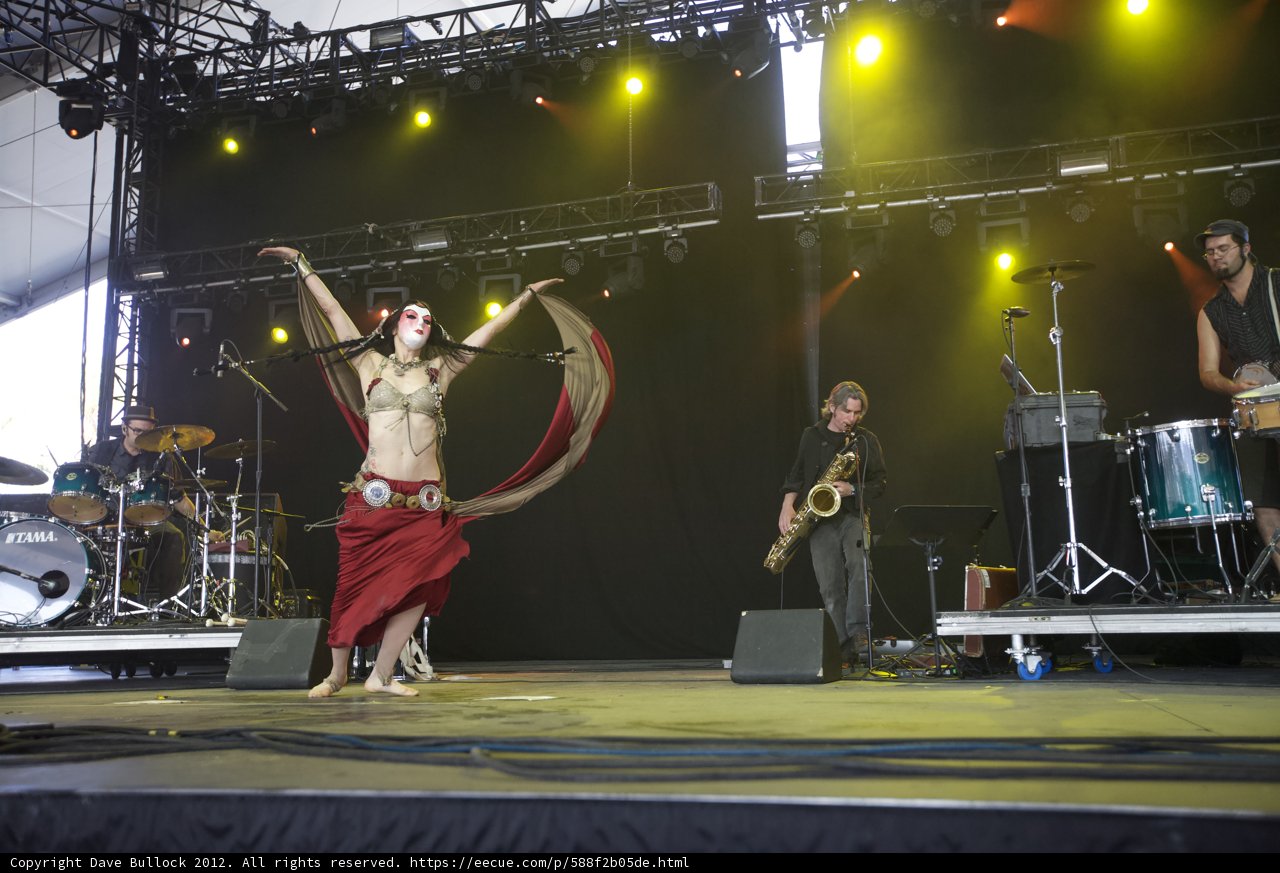 Belly Dancing Queen Takes Center Stage