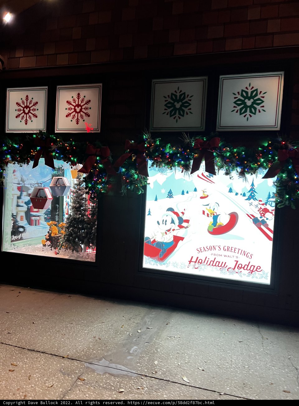 Christmas Magic in Disney Springs
