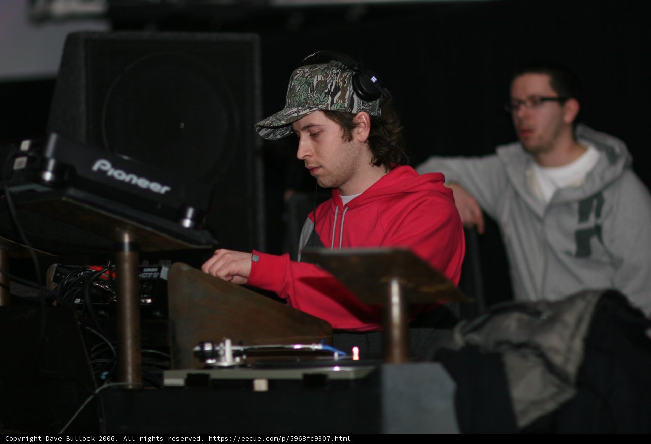 Red Hoodie Deejay