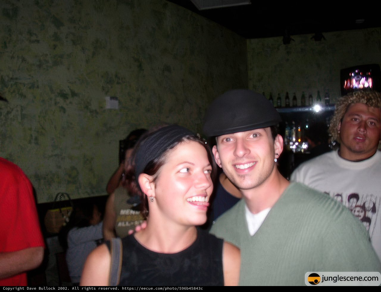 Urban Pub Photobombing