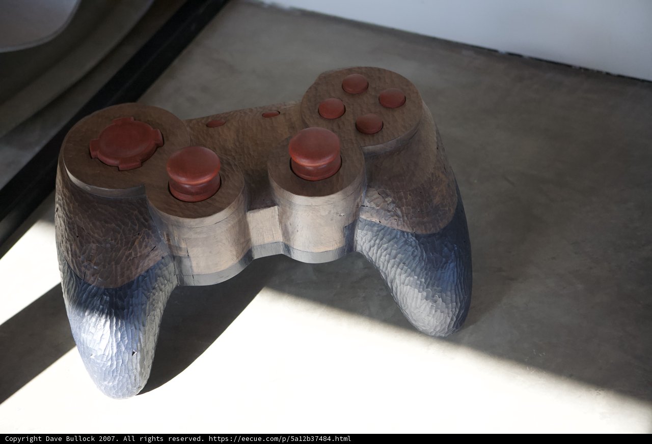 Retro Gaming with Distractions