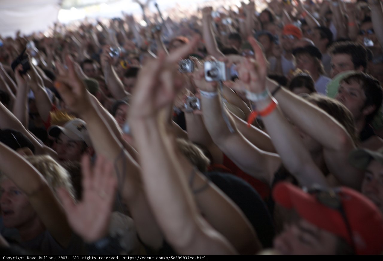 Saturday at Coachella: The Thrilling Crowd Experience