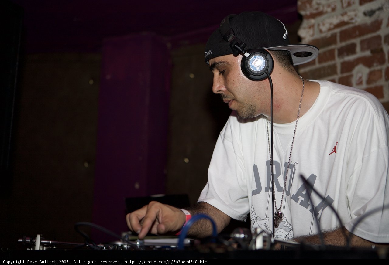 The Deejay's Groove