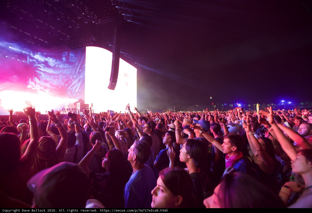 Hands Up in the Air!