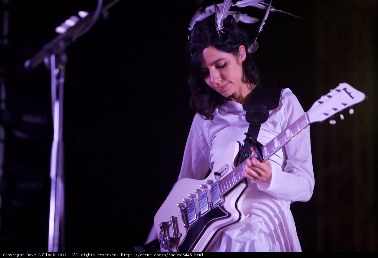 PJ Harvey Shredding on her Electric Guitar at Coachella