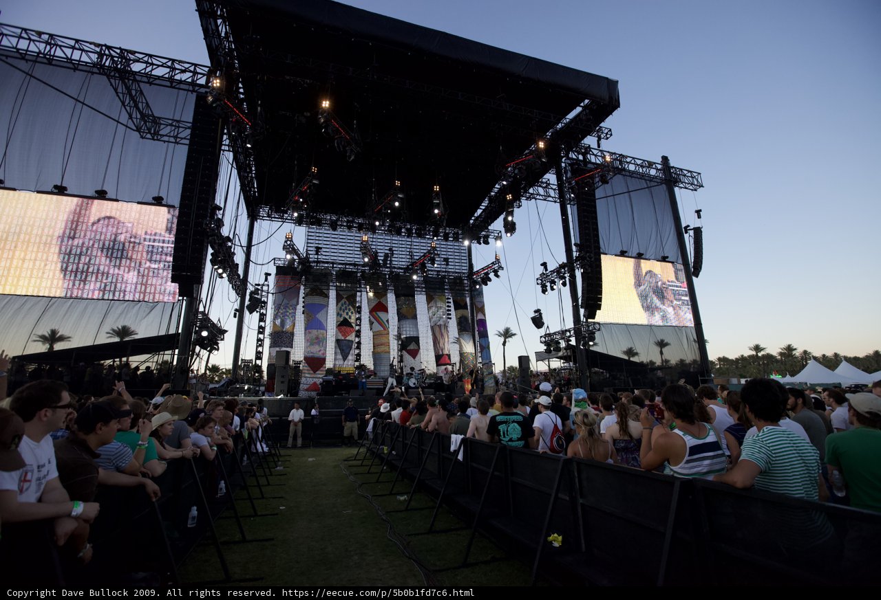 Stage Vibes at Coachella 2009