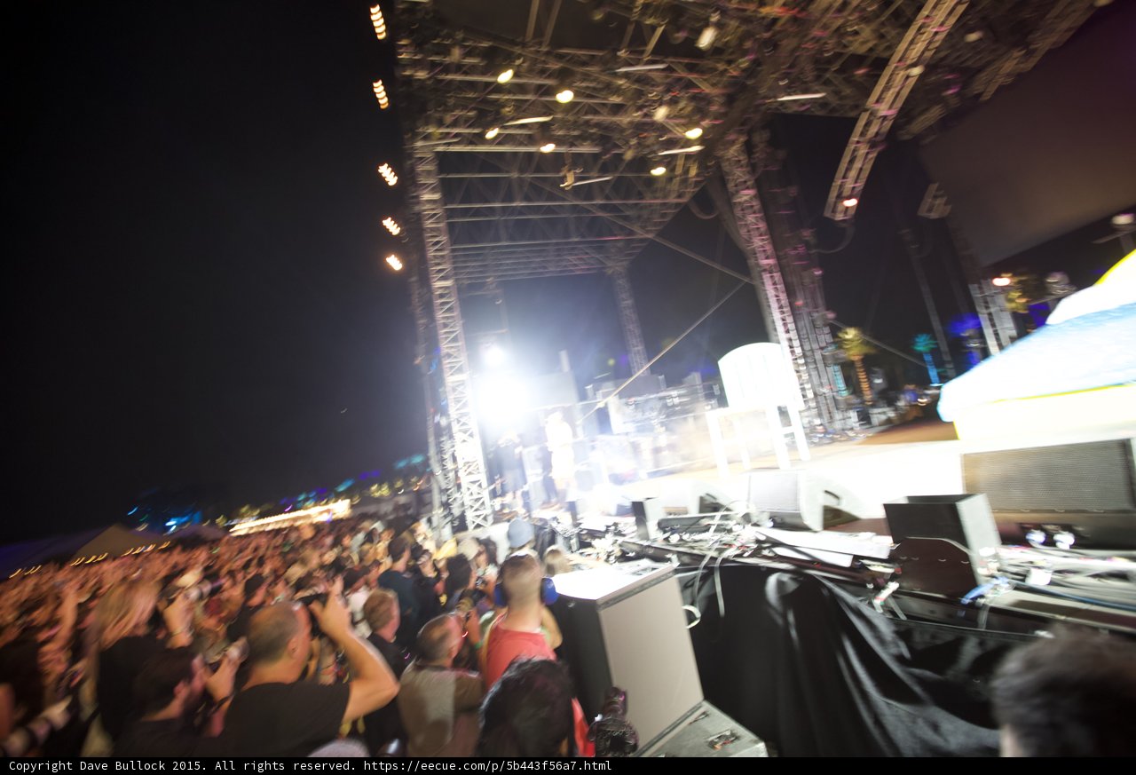 Electric Night: A Thrilling Concert Experience