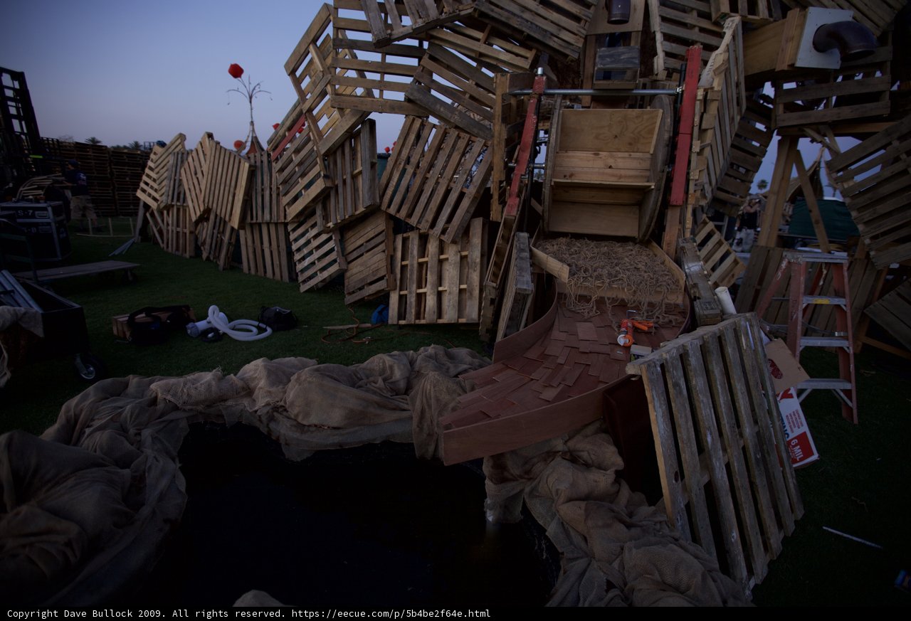 Creative Pallet Shelter