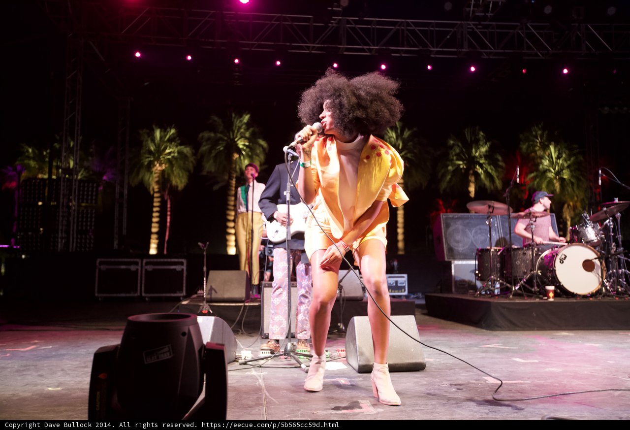 Solange Rocks the Stage at Coachella 2014