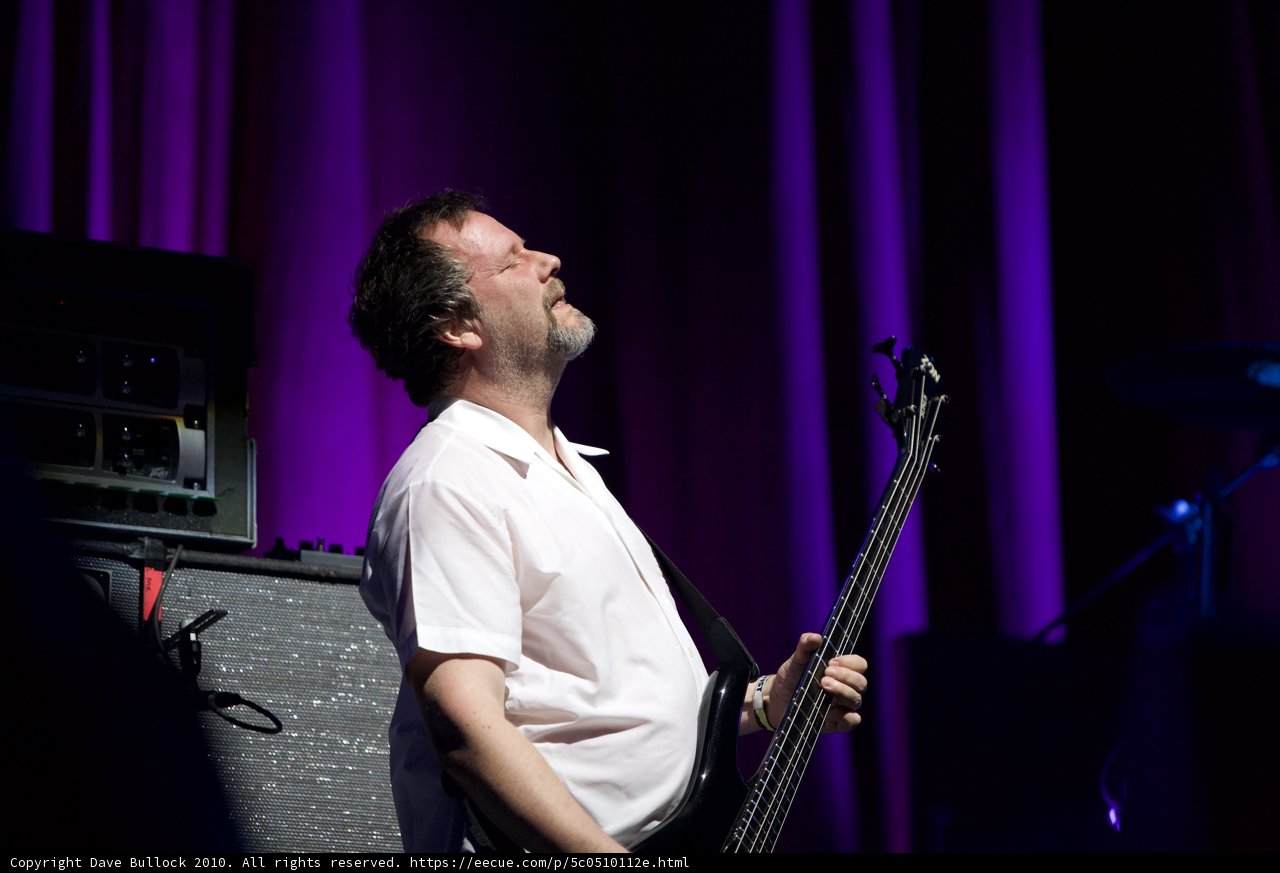Bassist's Bold Soulful Performance
