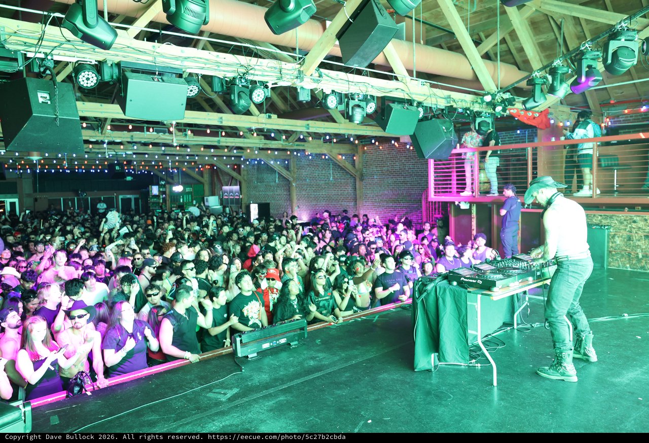 DJ Ignites Packed Crowd at Wobbleland 2026