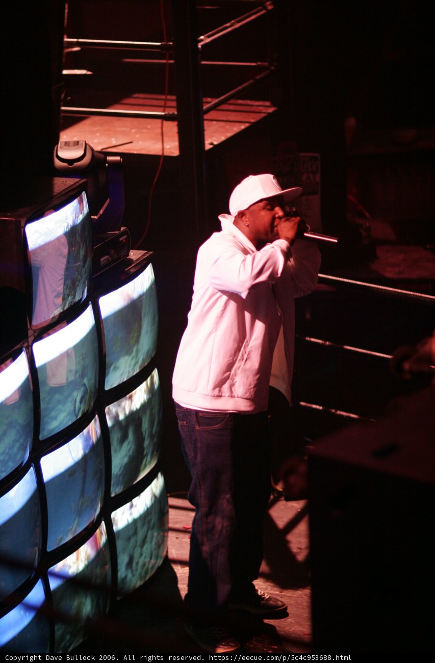 Captivating Speaker Takes the Stage