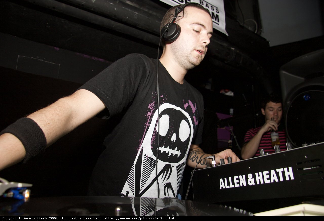 DJ Jeff T Brings the Beats