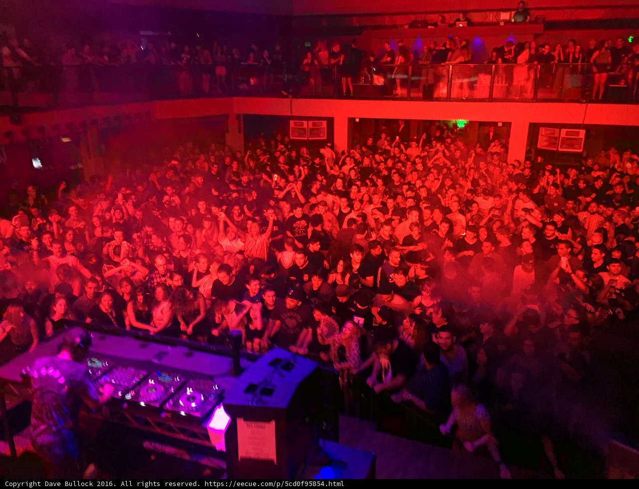 Red Hot Night at the LA Nightclub